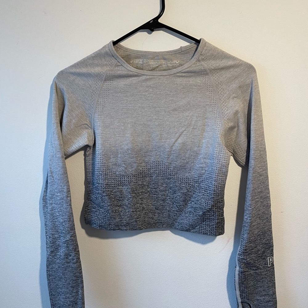 Never worn Victoria’s Secret work out top